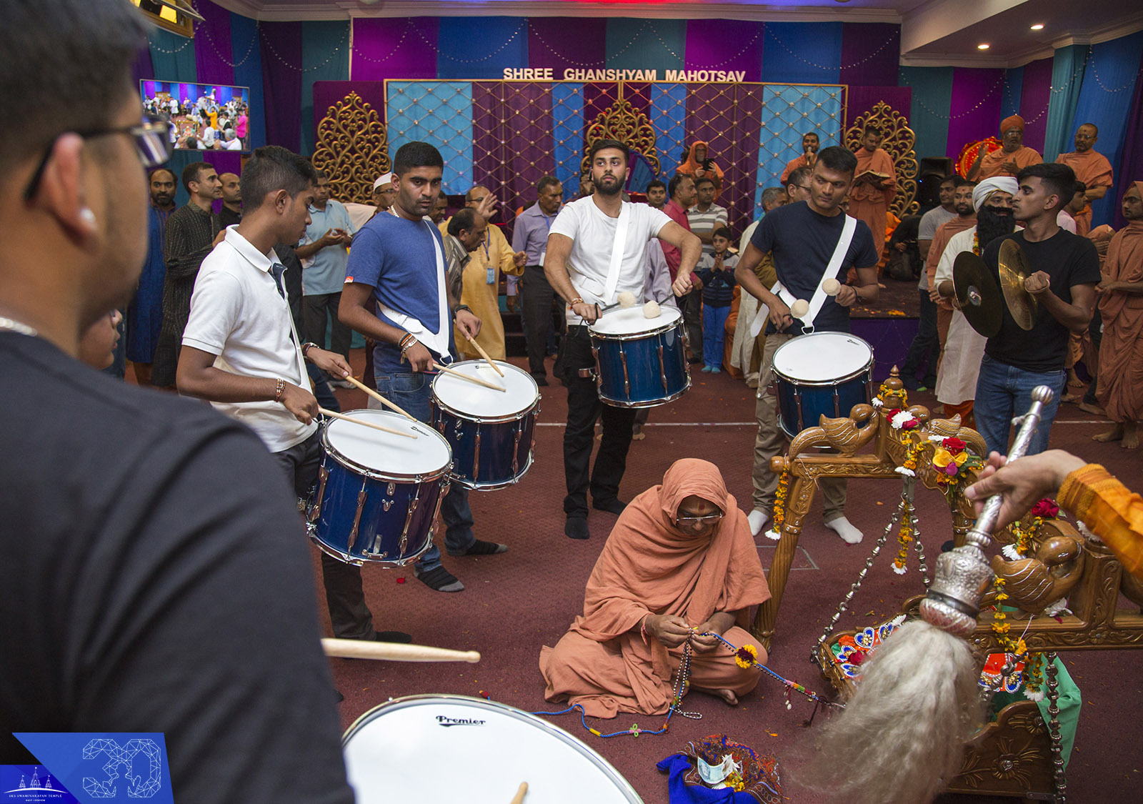 161  - ©1987-2017 SKS Swaminarayan Temple East London